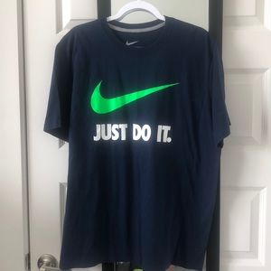 Nike T-shirt